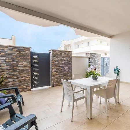 Azure Bay Luxury